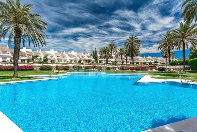 4 Bedroom Townhouse Puerto Banus マルベーリャ