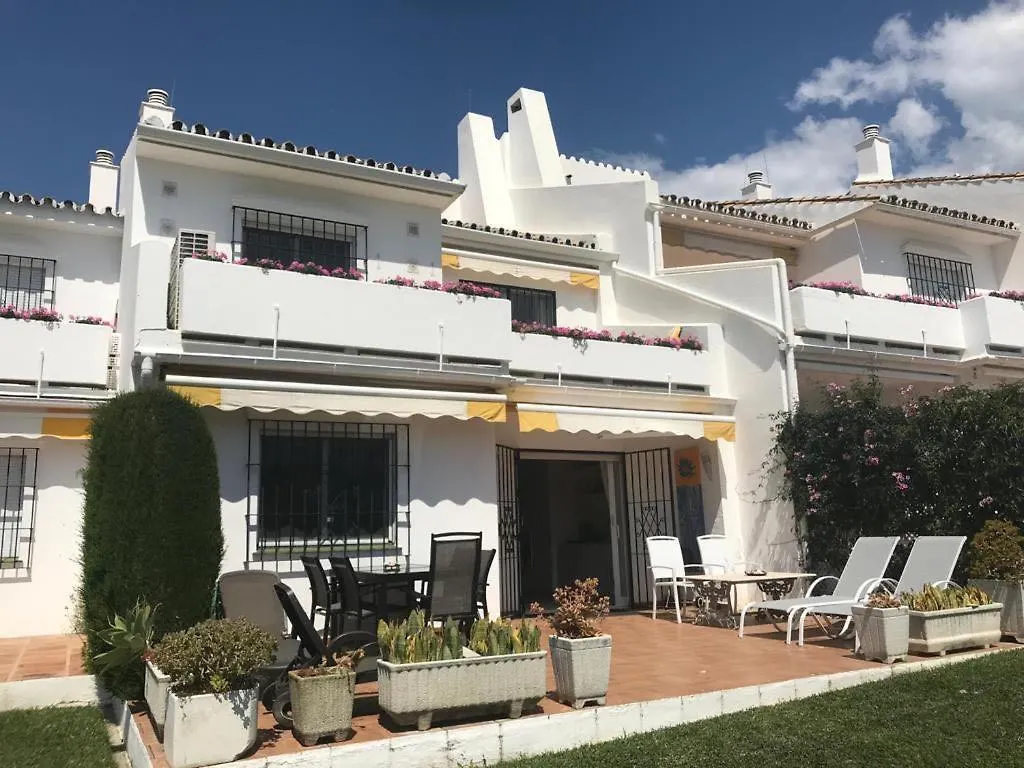 4 Bedroom Townhouse Puerto Banus マルベーリャ アパート